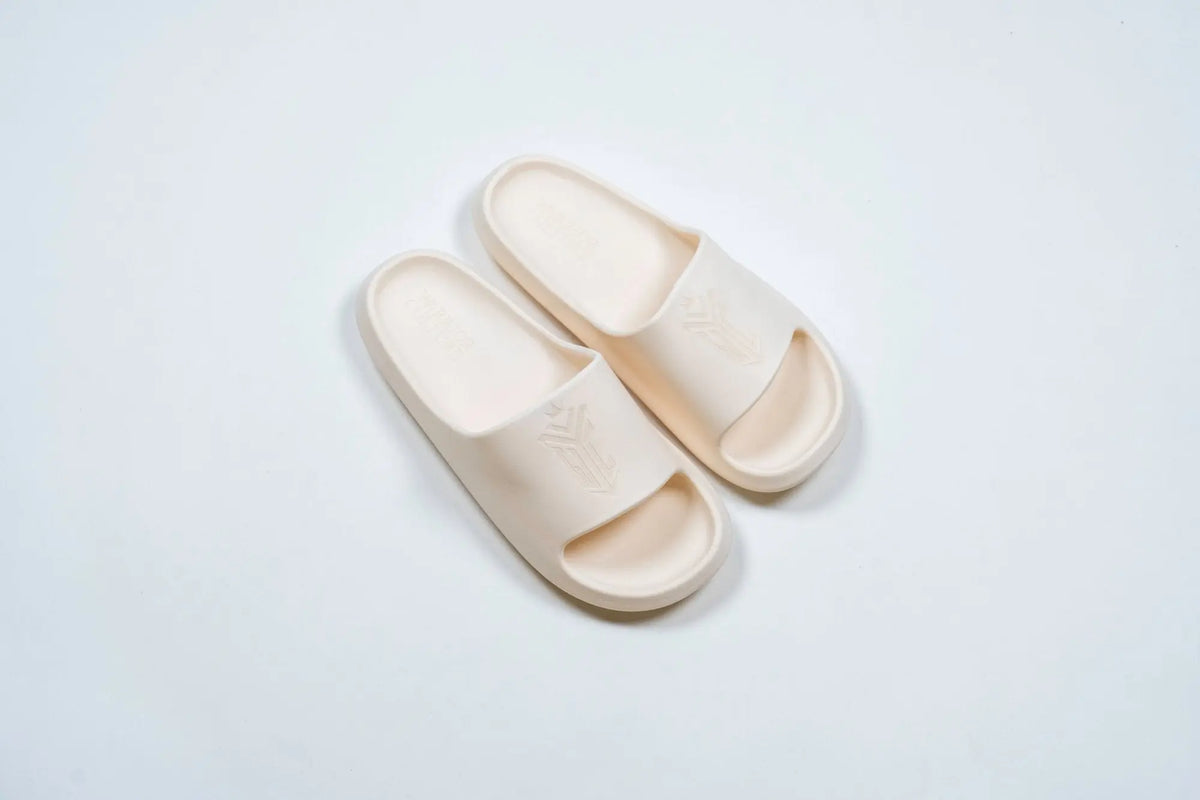 Frontier Recovery Sliders in White, pair